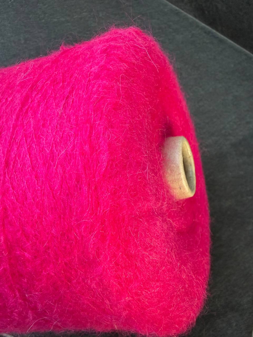 Timateo — 40% Kid Mohair, 10% Merino, 50% PA, 1000 m / 100 g