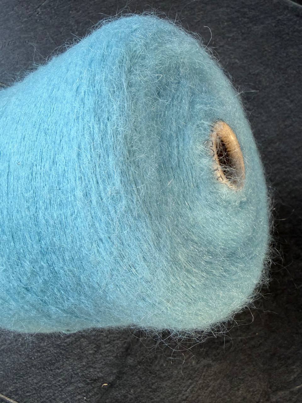 Timateo — 40% Kid Mohair, 10% Merino, 50% PA, 1000 m / 100 g