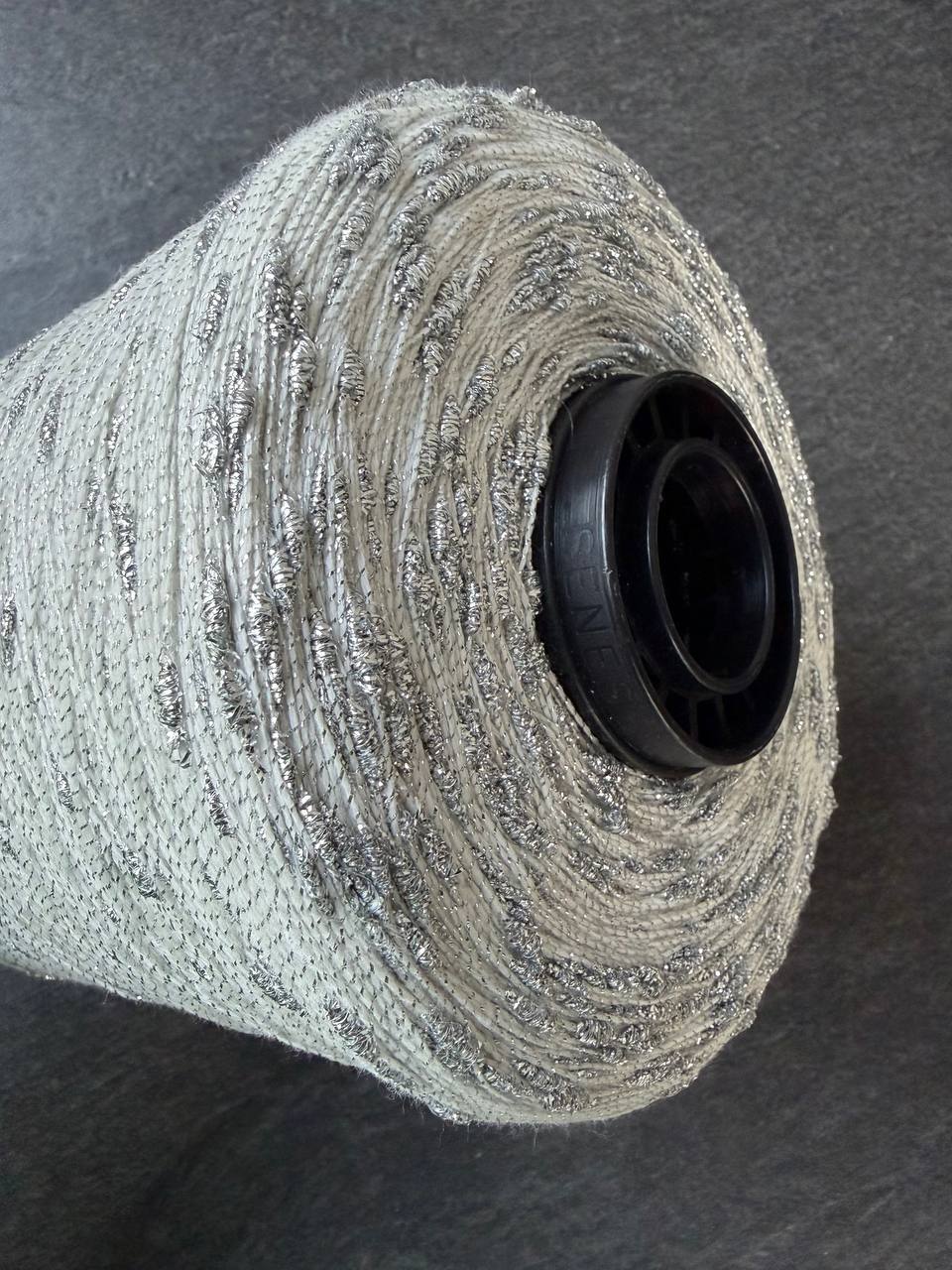 Šišibriki — 75% Cotton, 25% Lurex, 800 m / 100 g