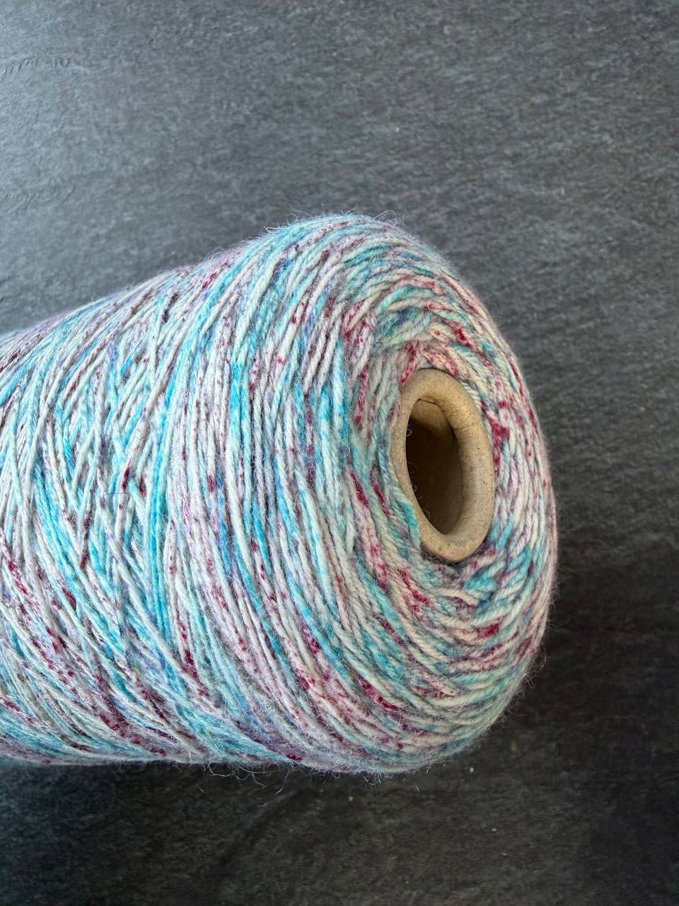 Merino — 30% Merino, 30% PA, 40% PC, 220 m / 100 g