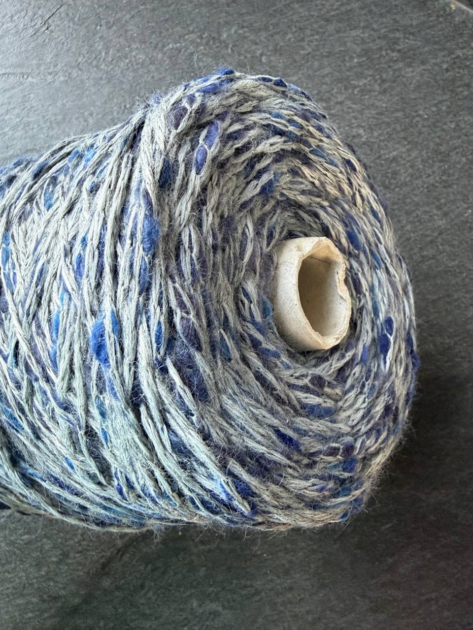 Merino — 30% Merino, 30% PA, 40% PC, 220 m / 100 g