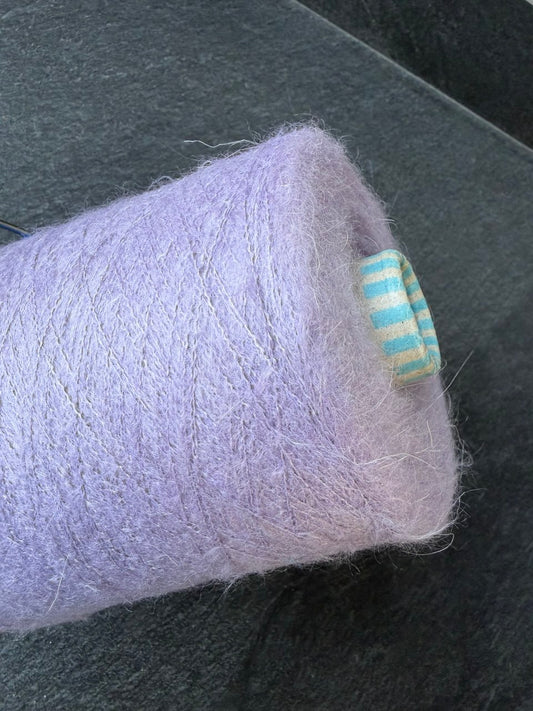 Virginia — 30% KidMohair, 30% PA, 30% PC yarn, 900m/100g