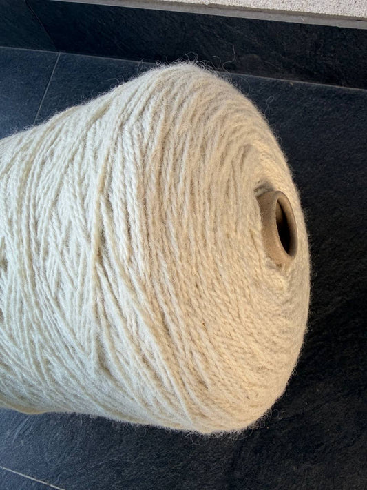 Irish Wool — 100% īru vilna, 350 m / 100 g
